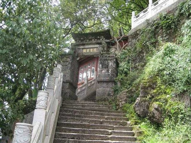 西山森林公园 西山森林公园