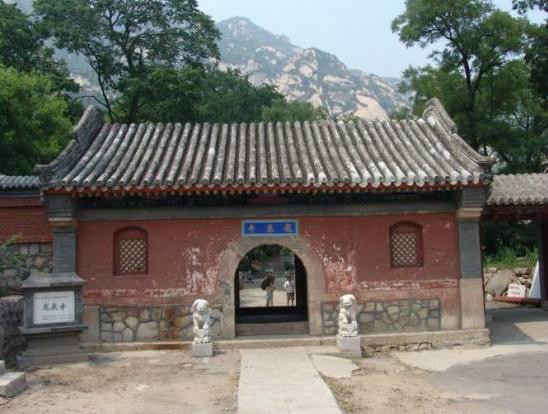 龙泉寺(湖南省漵浦县龙泉寺)