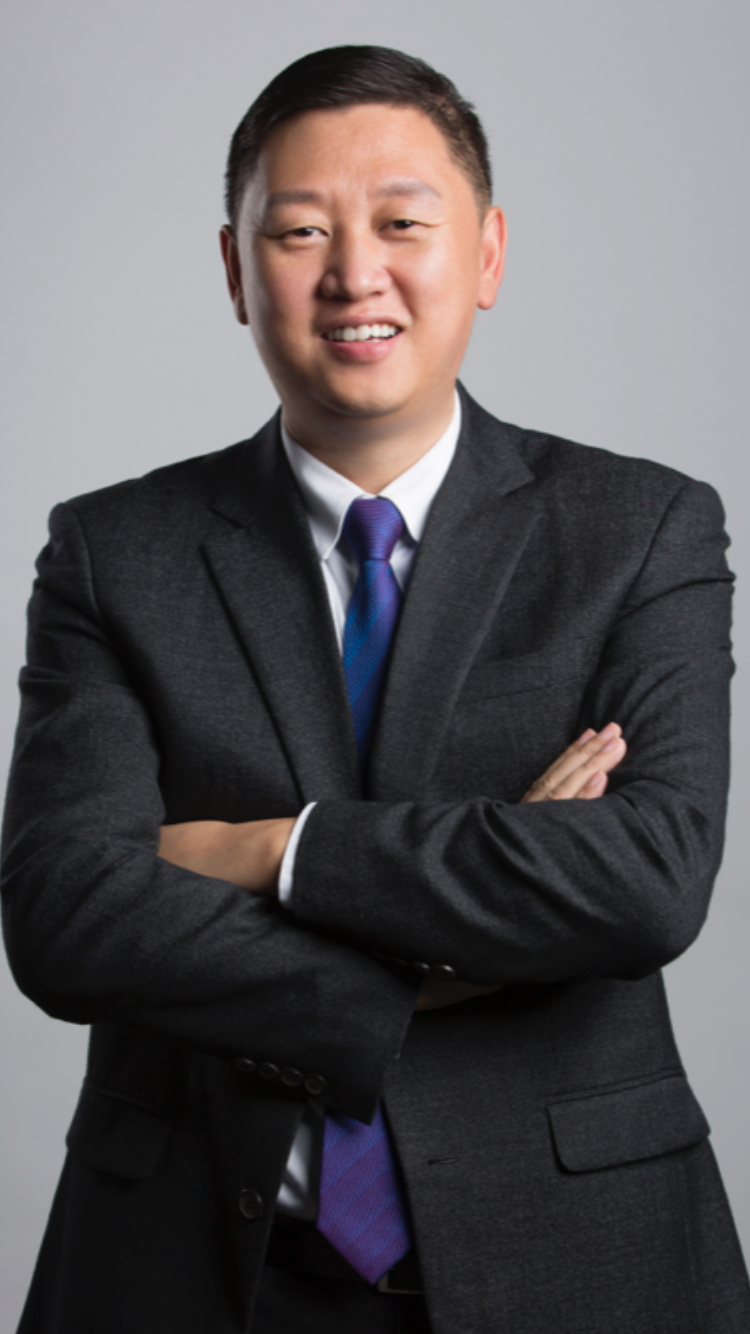 吴伟(微笑明天基金会发起人)