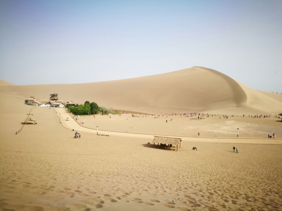 敦煌鸣沙山 敦煌鸣沙山