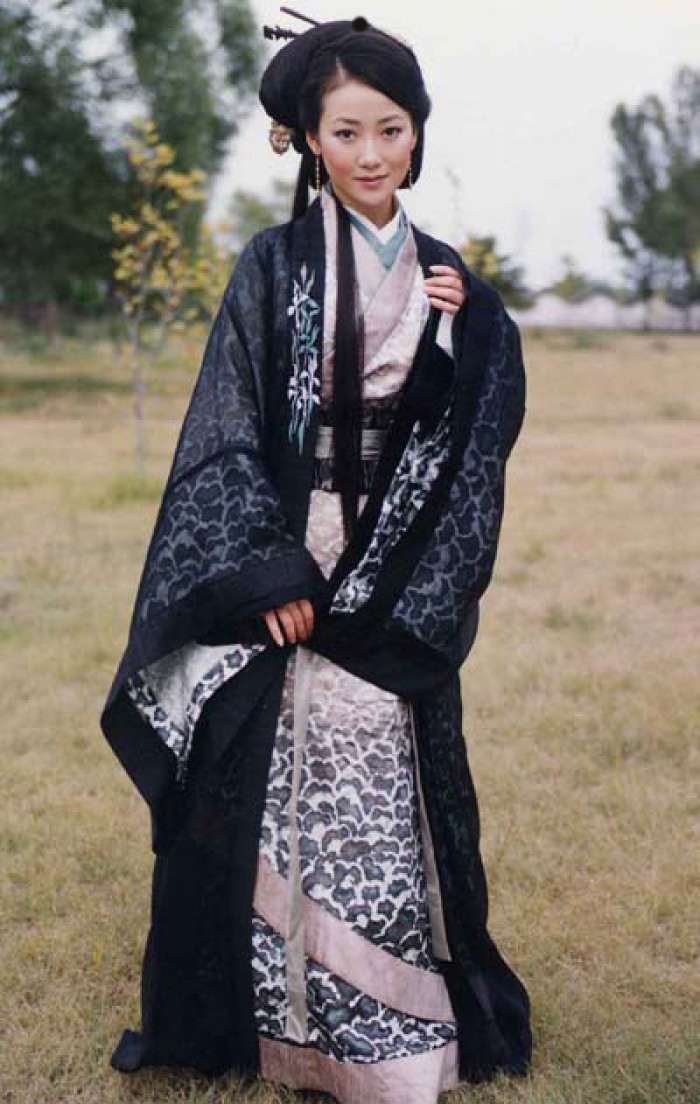李桃李(配音演员)