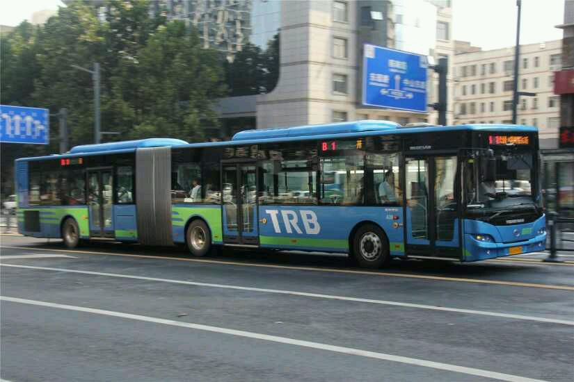 连云港BRT的青年18m铰接 连云港BRT的青年18m铰接
