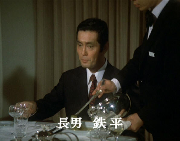 华丽家族(1974年山本萨夫导演电影) 华丽家族(1974年山本萨夫导演电影)