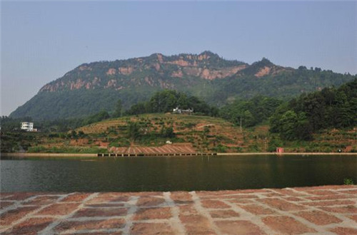 高县