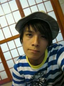 李铨(台湾男歌手) 李铨(台湾男歌手)