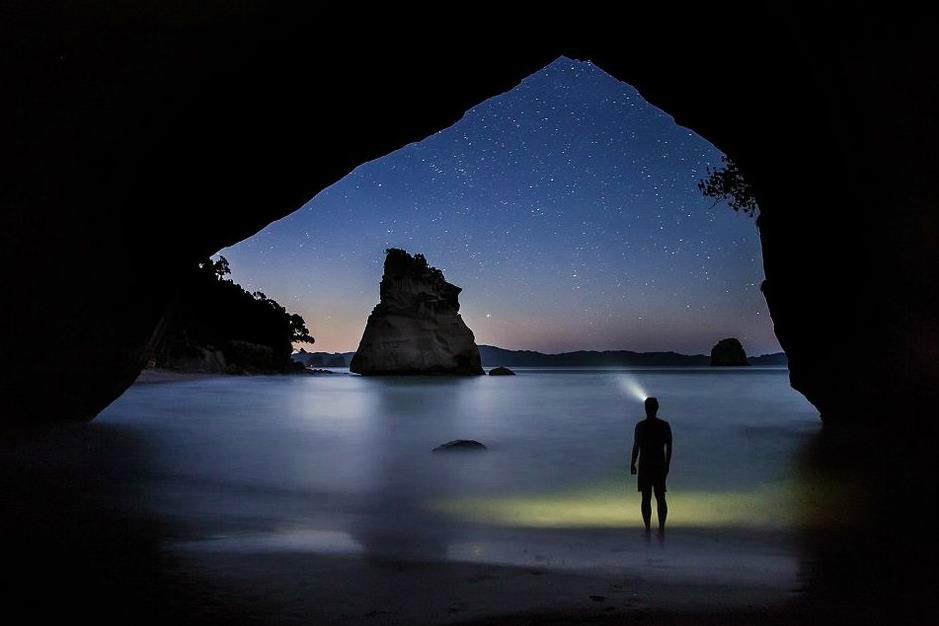 夜晚湖泊摄影构图 夜晚湖泊摄影构图