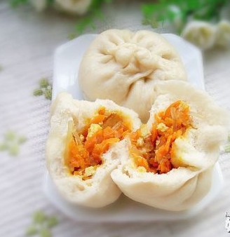 胡萝蔔大包子