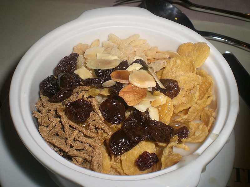 葡萄乾, 燕麦片, 调製而成 葡萄乾, 燕麦片, 调製而成