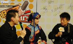 浪兄(右一)携天仙妹妹做客天府明星坊 浪兄(右一)携天仙妹妹做客天府明星坊