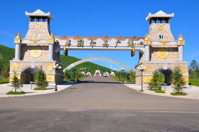 库图尔其民族广场 库图尔其民族广场