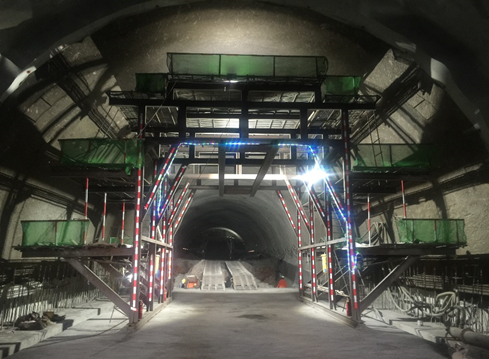 东马场1号隧道施工现场 东马场1号隧道施工现场