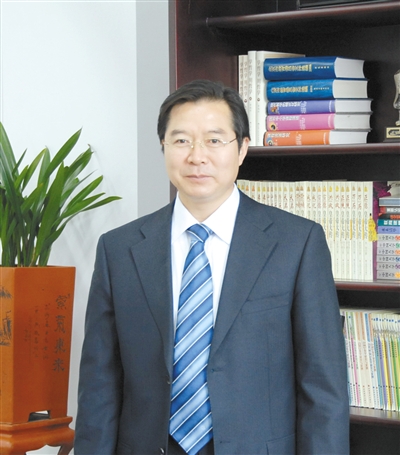 校长:王殿军 校长:王殿军