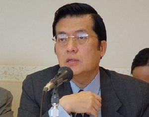 张荣恭 张荣恭