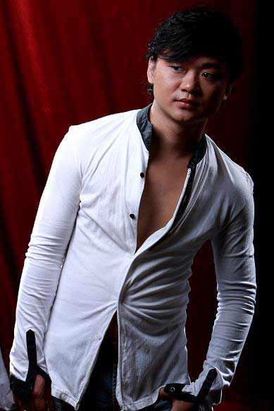 陈杰(歌手、导演) 陈杰(歌手、导演)