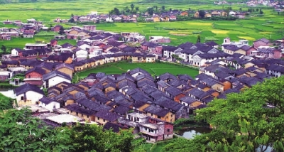 鸟瞰石泉古村全景 鸟瞰石泉古村全景