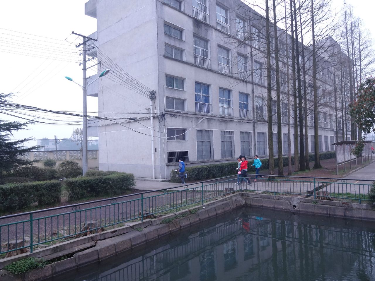 春华中学