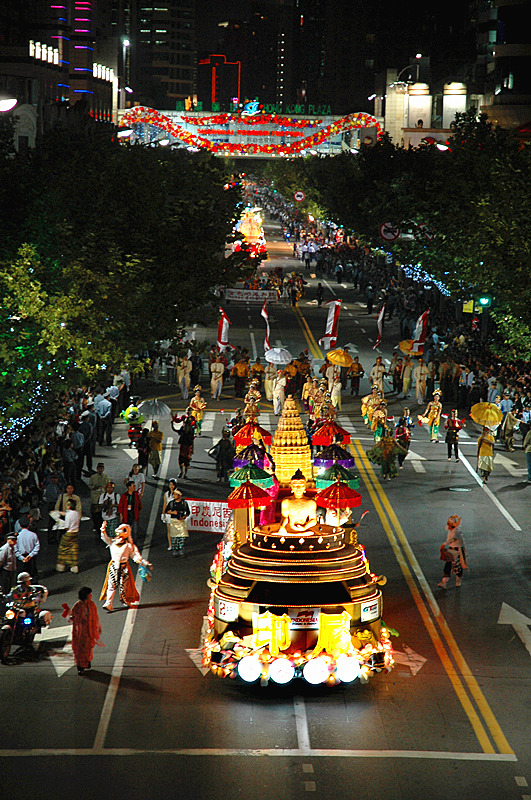 2007年印尼花车亮相开幕大巡游 2007年印尼花车亮相开幕大巡游