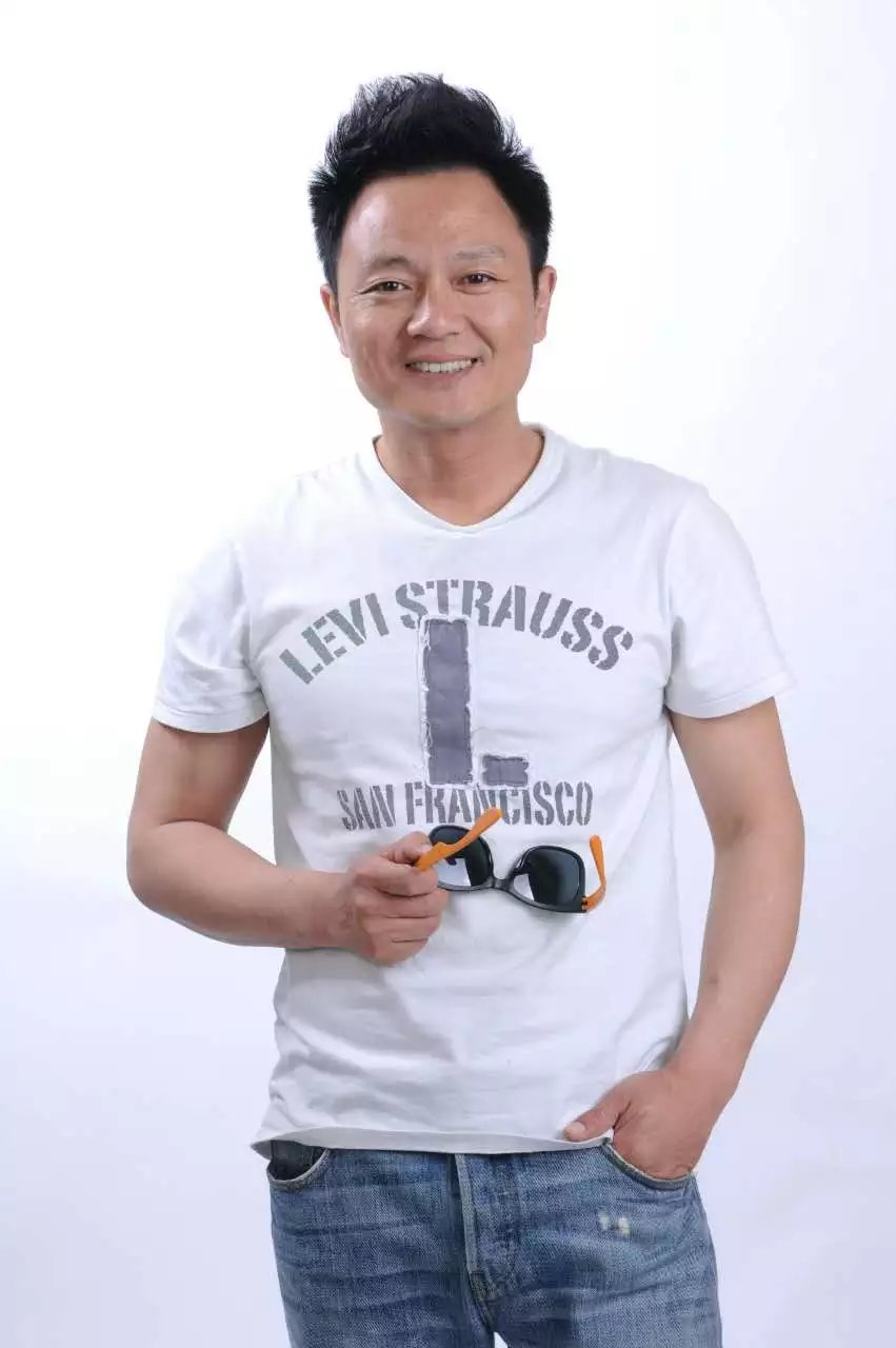 武文(济南军区前卫文工团演员) 武文(济南军区前卫文工团演员)