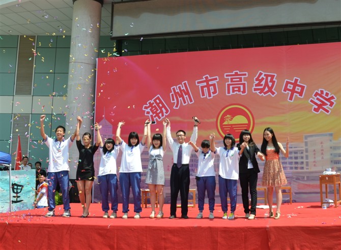 2012年校园开放日留影 2012年校园开放日留影