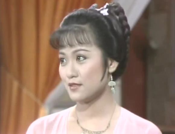 斑斑(中国香港女艺人)