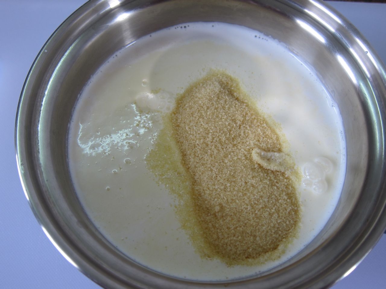鲜奶雪花凉糕