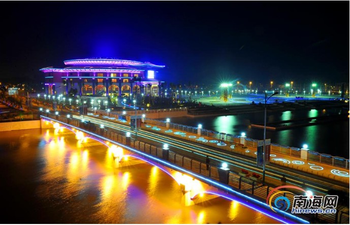 2011-2012海南兴隆欢乐节主会场夜景 2011-2012海南兴隆欢乐节主会场夜景