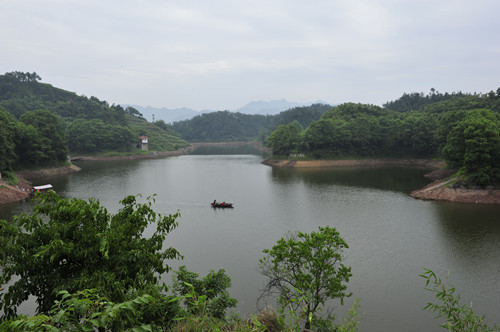 高县