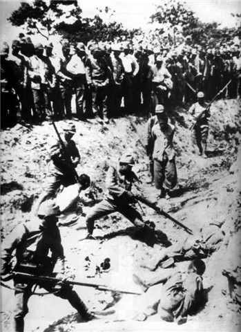 中岛今朝吾指挥士兵屠杀中国人民 中岛今朝吾指挥士兵屠杀中国人民