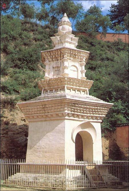 山西五台县佛光寺祖师塔 山西五台县佛光寺祖师塔