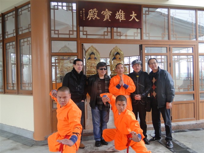 少林禅院大雄宝殿三宝佛 少林禅院大雄宝殿三宝佛