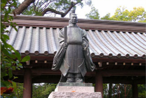 矢田盛治部像 矢田盛治部像