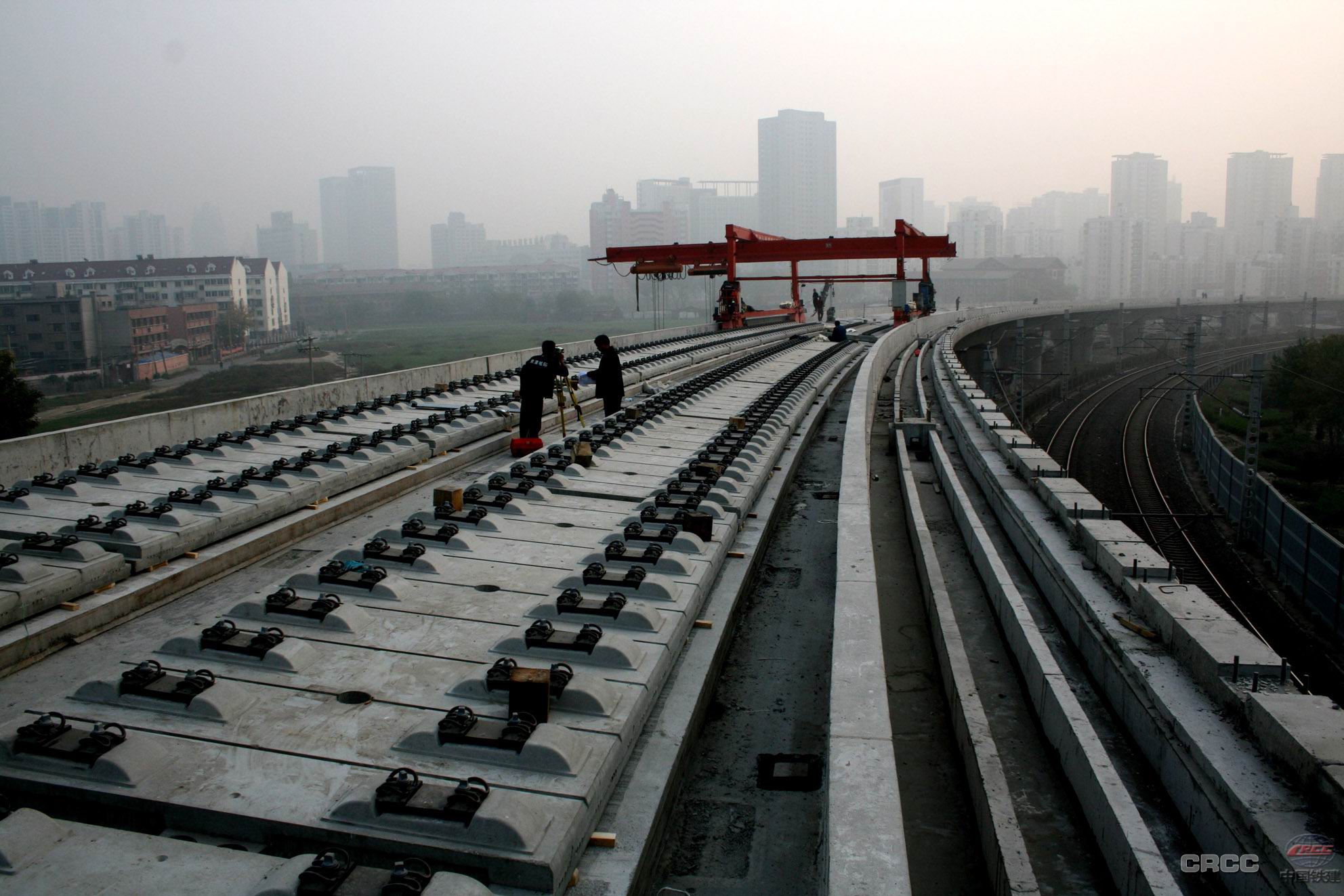 建设中的京津城际快速铁路 建设中的京津城际快速铁路