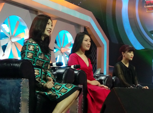 黄嘉千,杨钰莹,朱桦 黄嘉千,杨钰莹,朱桦