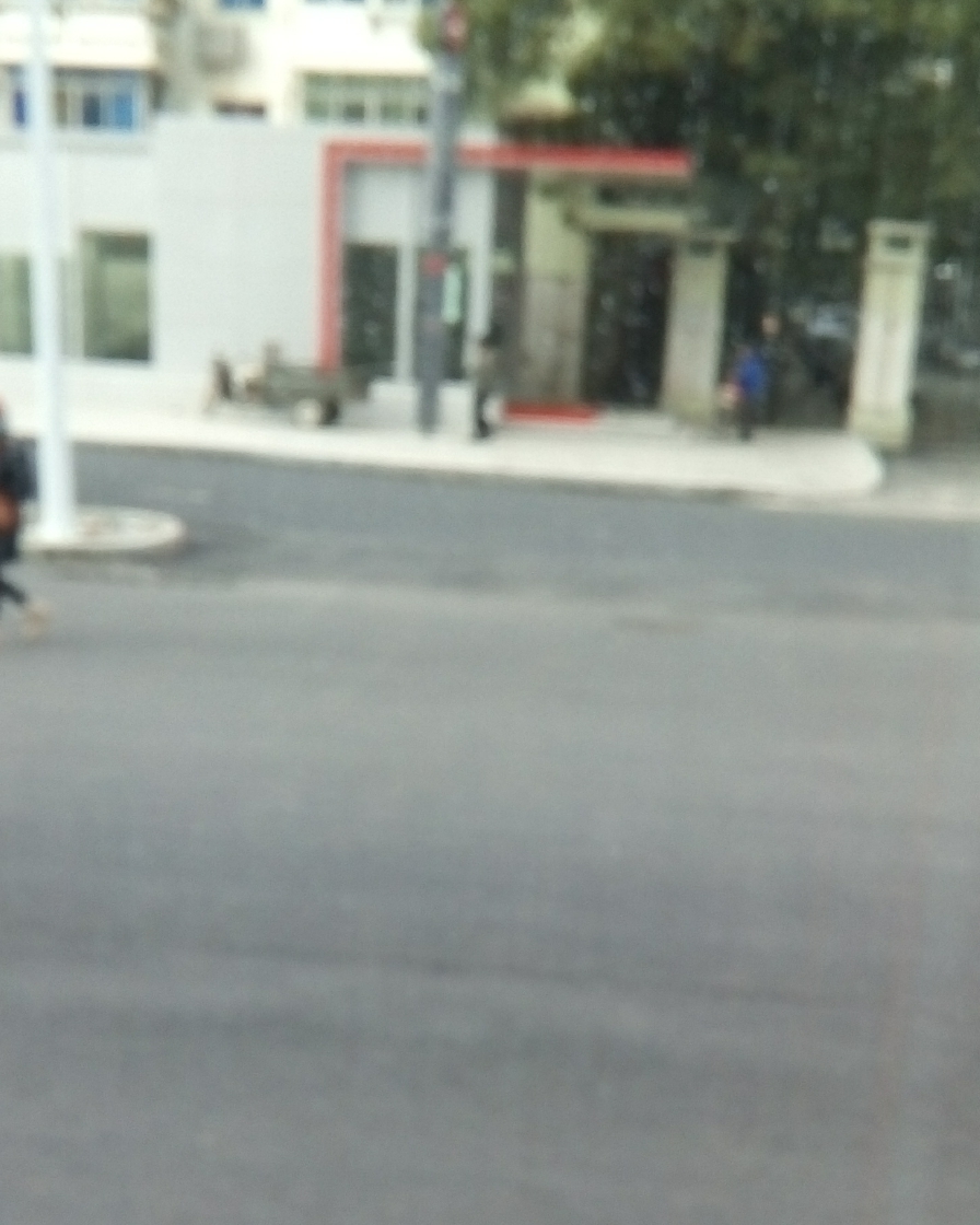 丁公路北站D捷运出站口 丁公路北站D捷运出站口