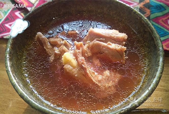 版纳大红菌炖土鸡