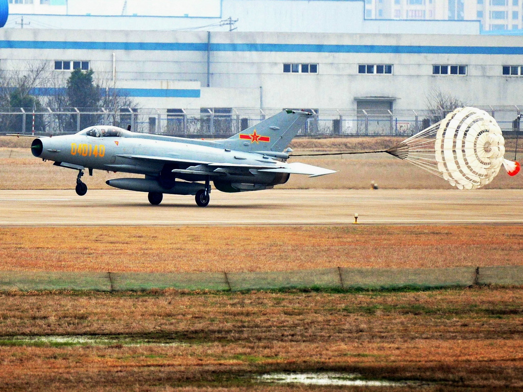 歼-7E 歼-7E
