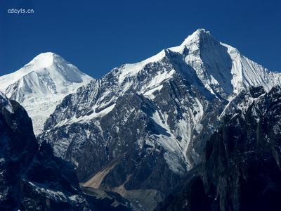 贡嘎山 贡嘎山
