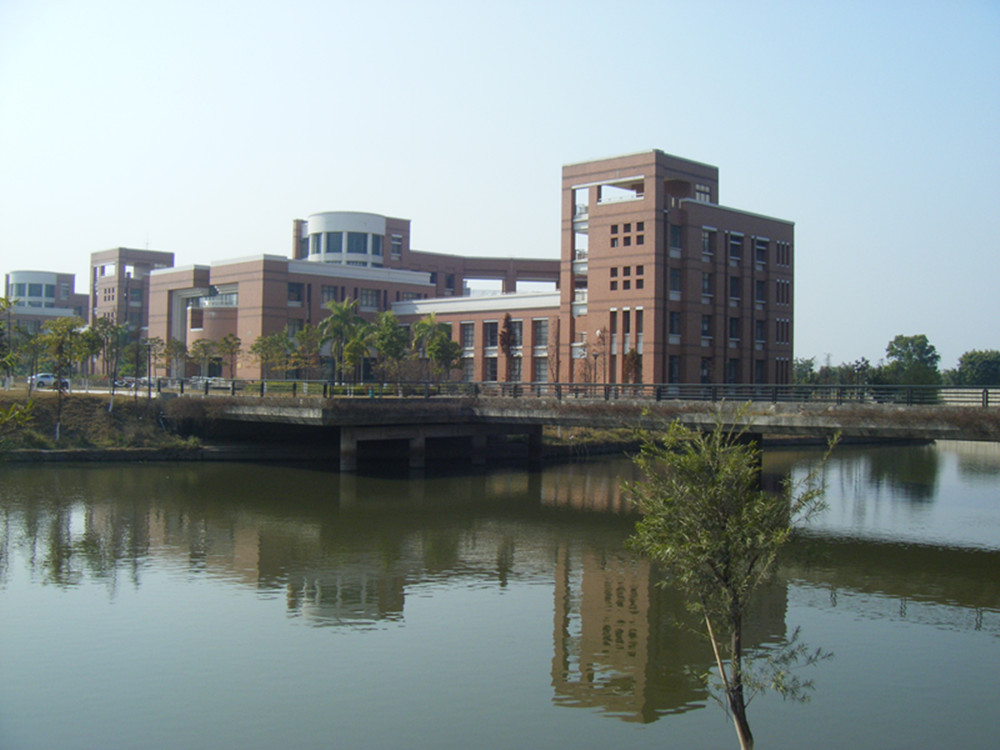 中山大学环境科学与工程学院 中山大学环境科学与工程学院