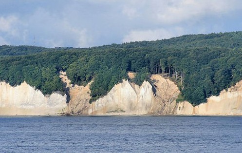 布扬湖 布扬湖