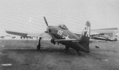 VCN-1 的 F8F-1N,雷达吊舱在右侧机翼下 VCN-1 的 F8F-1N,雷达吊舱在右侧机翼下