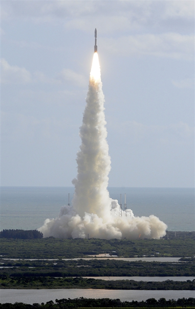 美国好奇号火星车升空(图片2) 美国好奇号火星车升空(图片2)