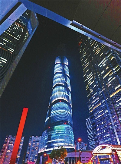 上海中心大厦亮灯测试 上海中心大厦亮灯测试