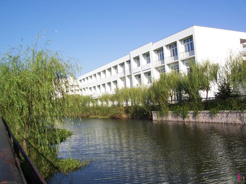 南汇大学城校区一景 南汇大学城校区一景