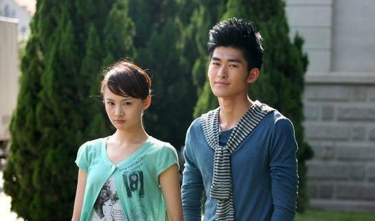 一起又看流星雨(2010年郑爽等主演青春校园偶像剧)