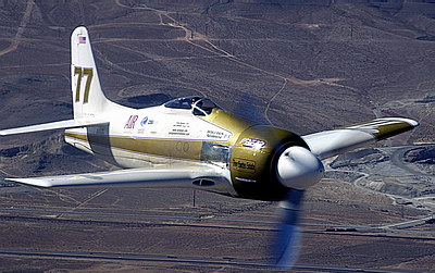 一架经过改装的 F8F-2 “珍稀狗熊”号 一架经过改装的 F8F-2 “珍稀狗熊”号