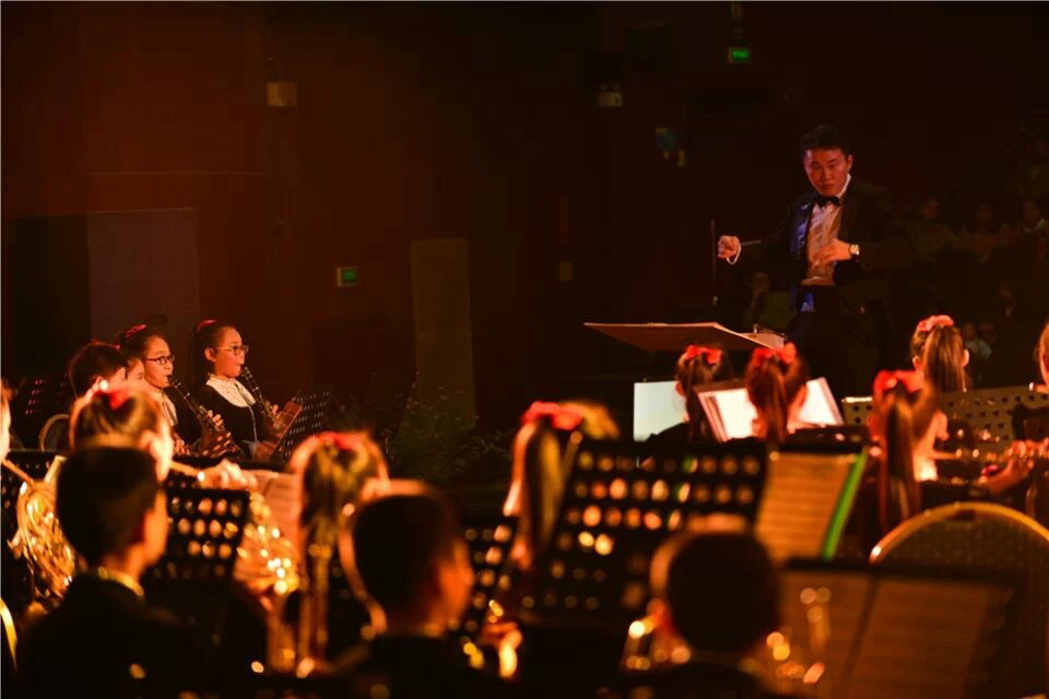 上寮学子正在演奏 上寮学子正在演奏