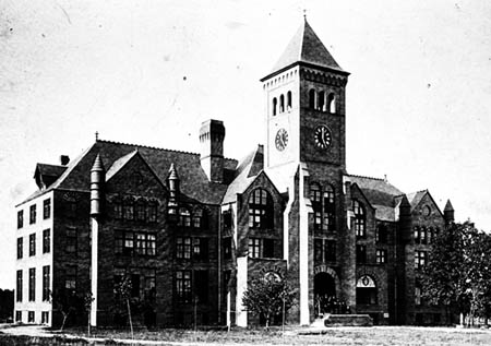 杜克大学在达勒姆市第一座建筑”杜克大楼“ 杜克大学在达勒姆市第一座建筑”杜克大楼“