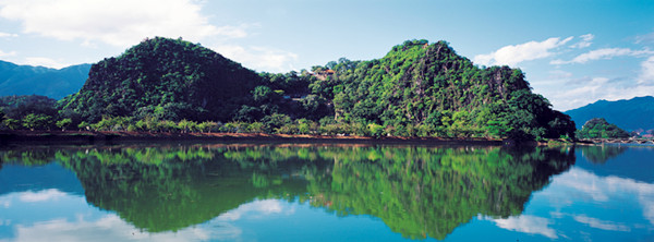 七星岩(广东省肇庆市七星岩) 七星岩(广东省肇庆市七星岩)