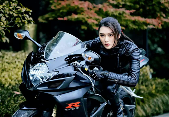 不良女警 不良女警