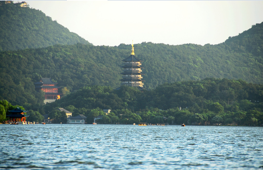 杭州雷峰塔 杭州雷峰塔